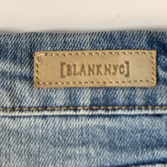 Blank NYC The Essex Release Hem Denim Jean Shorts - Picture 7 of 9